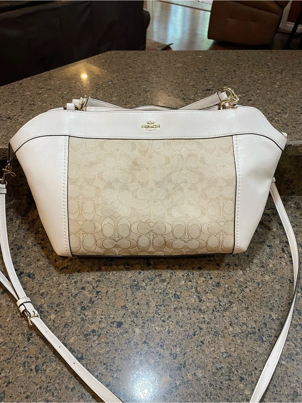 EUC Coach Lexy Shoulder Bag Signature “C” Jacquard Chalk/White Leather Trim Gold